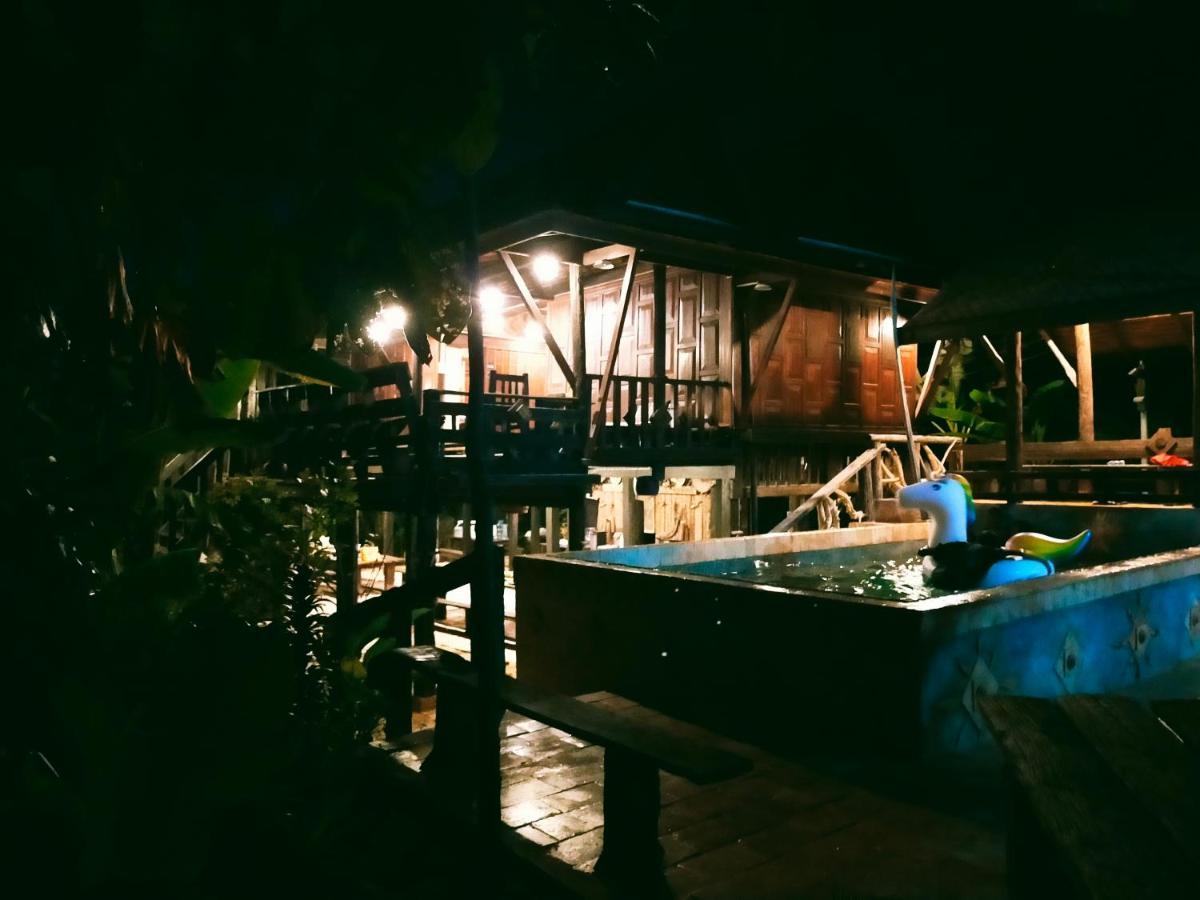 Baanthaeraek Vintage Bungalow ソンクラー エクステリア 写真